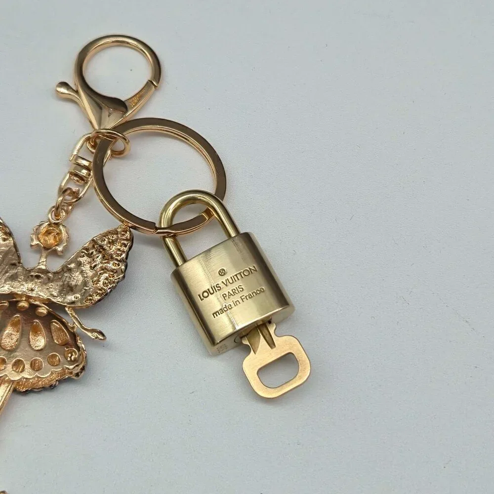 Authentic Louis Vuitton Gold Padlock 🔑 Unbranded Fairy Keychain Bag Charm LV